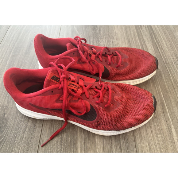 Nike Downshifter 8 Running Shoes Red‎ Black Men’s Size 11 Lightweight Trainers - Picture 1 of 11